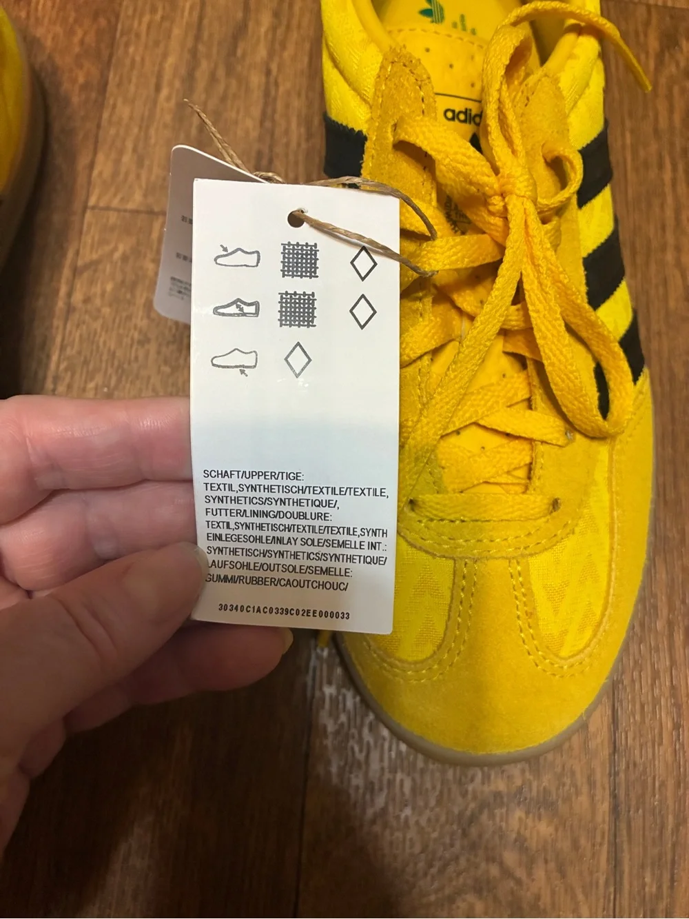 Adidas Gazelle Women’s Yellow, Green & Black Sneakers Size 6 NWT